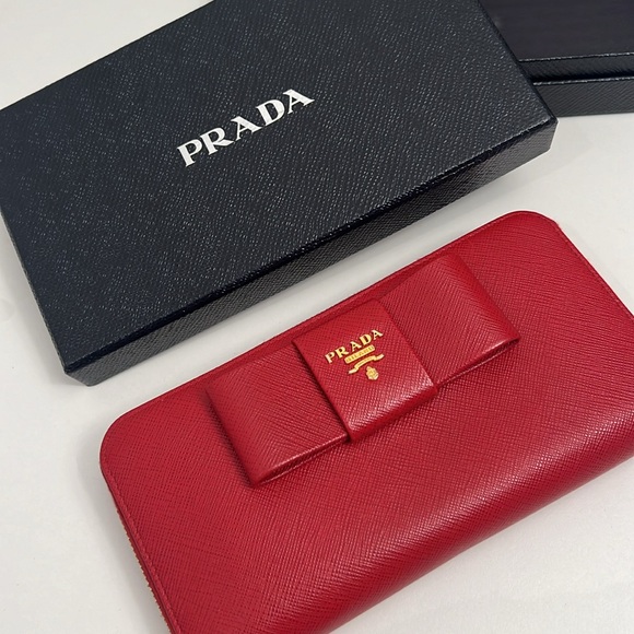 PRADA Red Long Wallet with box - Picture 4 of 6